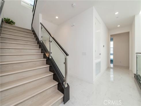 131  Reyes Alley  , Lake Forest, CA