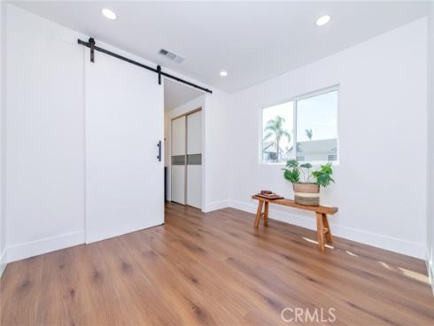 22733  Islamare  , Lake Forest, CA