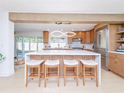 22733  Islamare  , Lake Forest, CA