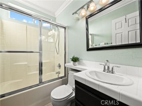 16  Balustrade  , Lake Forest, CA