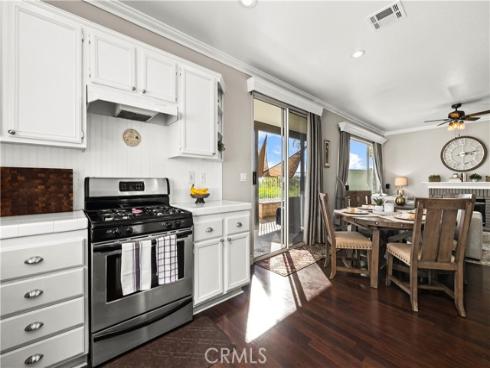 16  Balustrade  , Lake Forest, CA