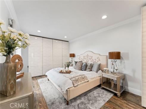 24222  Ontario  , Lake Forest, CA