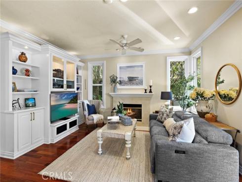 64  Calle Cabrillo  , Lake Forest, CA