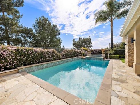 64  Calle Cabrillo  , Lake Forest, CA