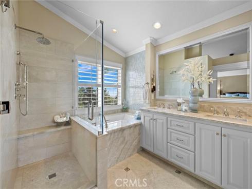 64  Calle Cabrillo  , Lake Forest, CA