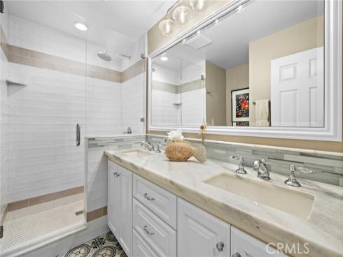 64  Calle Cabrillo  , Lake Forest, CA