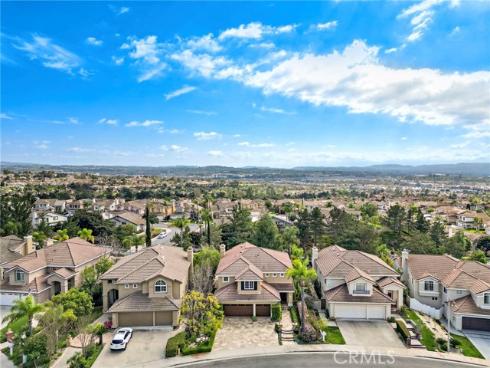 64  Calle Cabrillo  , Lake Forest, CA