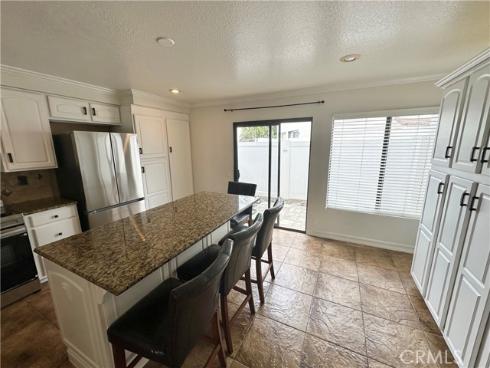 25885  Trabuco  56  Road, Lake Forest, CA