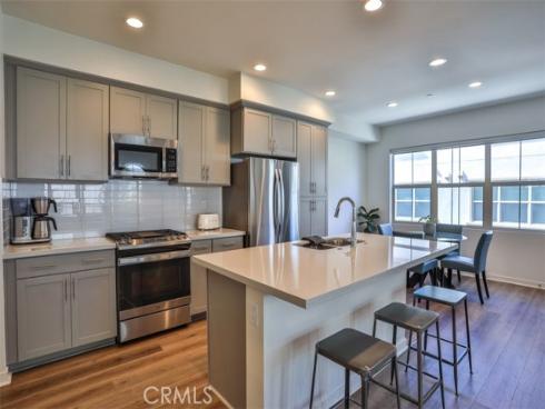 608  White Oaks  , Lake Forest, CA