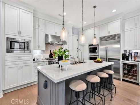 32  Lark  , Lake Forest, CA