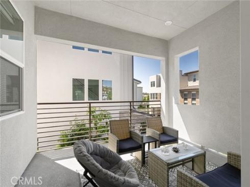 200  Newton  , Lake Forest, CA