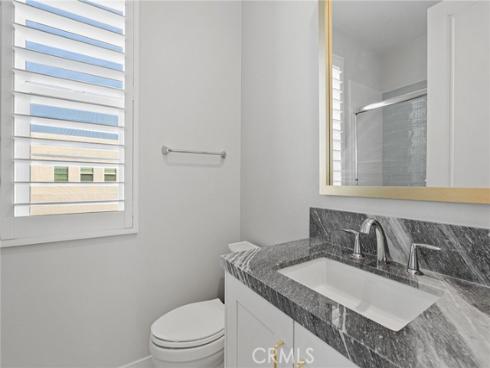 200  Newton  , Lake Forest, CA