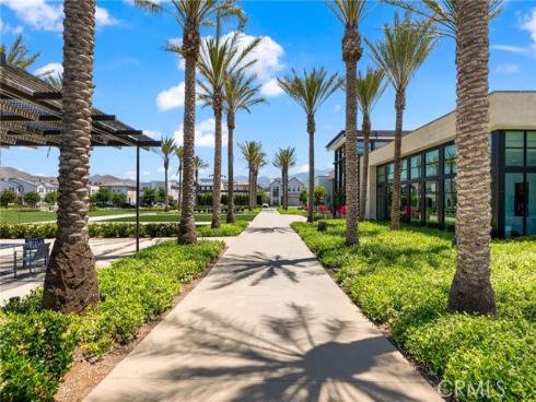 200  Newton  , Lake Forest, CA