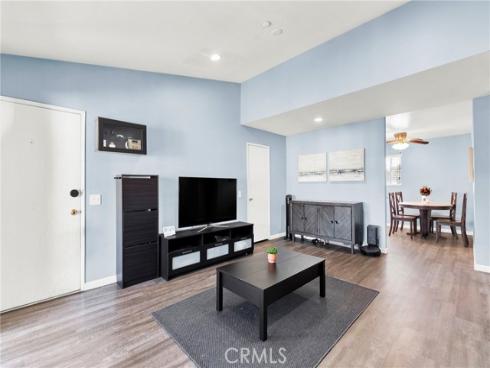 23278  Orange  8 , Lake Forest, CA