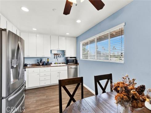 23278  Orange  8 , Lake Forest, CA