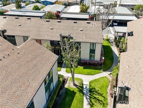 23278  Orange  8 , Lake Forest, CA