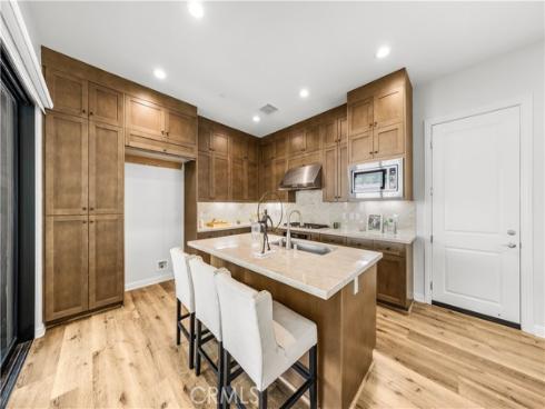 25  Umbria  , Lake Forest, CA