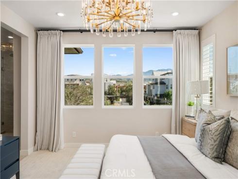 250  Newton  , Lake Forest, CA