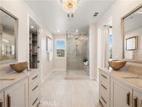 250  Newton  , Lake Forest, CA