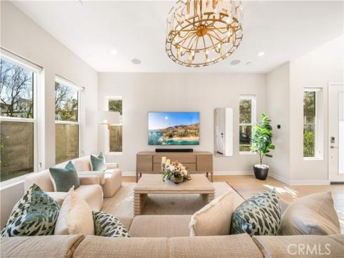 250  Newton  , Lake Forest, CA