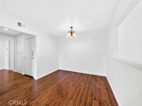 25261  Tanoak  , Lake Forest, CA