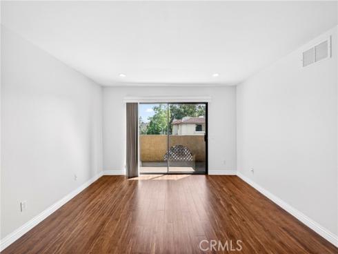 25261  Tanoak  , Lake Forest, CA