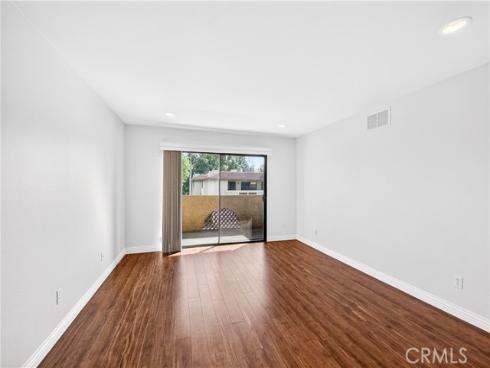 25261  Tanoak  , Lake Forest, CA