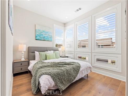 200  Longden  , Lake Forest, CA