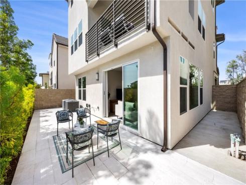 130  Pin  , Lake Forest, CA