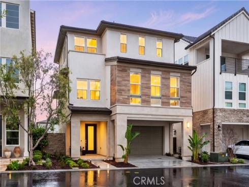 130  Pin  , Lake Forest, CA