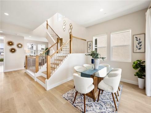 130  Pin  , Lake Forest, CA