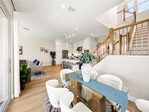 130  Pin  , Lake Forest, CA