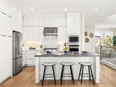 130  Pin  , Lake Forest, CA