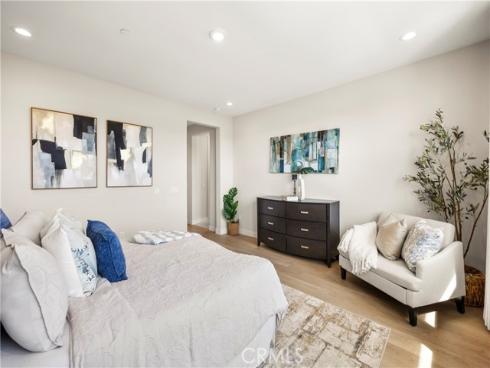 130  Pin  , Lake Forest, CA