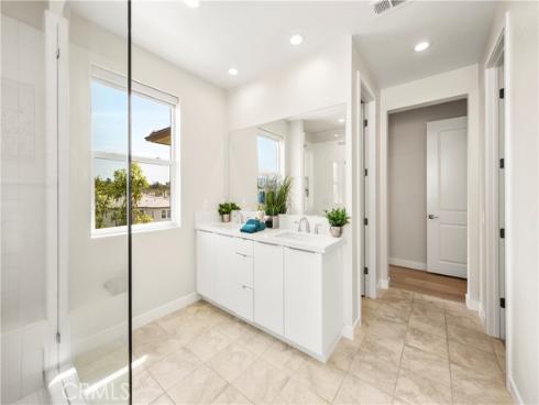 130  Pin  , Lake Forest, CA