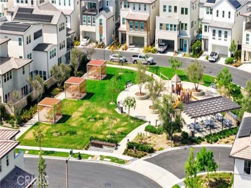 130  Pin  , Lake Forest, CA