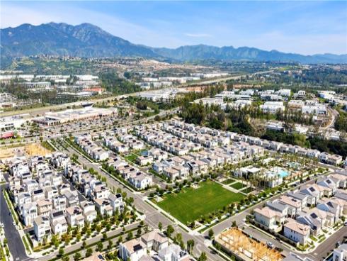 130  Pin  , Lake Forest, CA