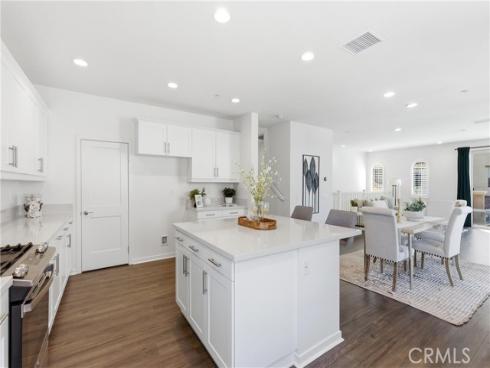 600  Shadowbrook  , Lake Forest, CA