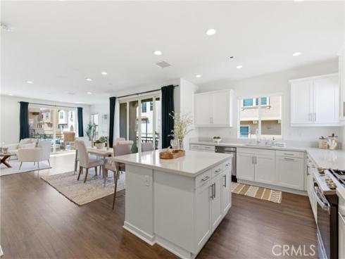 600  Shadowbrook  , Lake Forest, CA