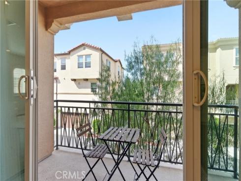 600  Shadowbrook  , Lake Forest, CA
