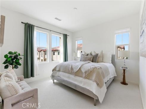 600  Shadowbrook  , Lake Forest, CA
