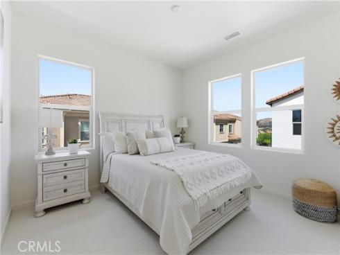 600  Shadowbrook  , Lake Forest, CA