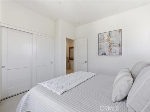 600  Shadowbrook  , Lake Forest, CA
