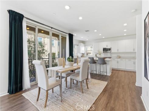 600  Shadowbrook  , Lake Forest, CA