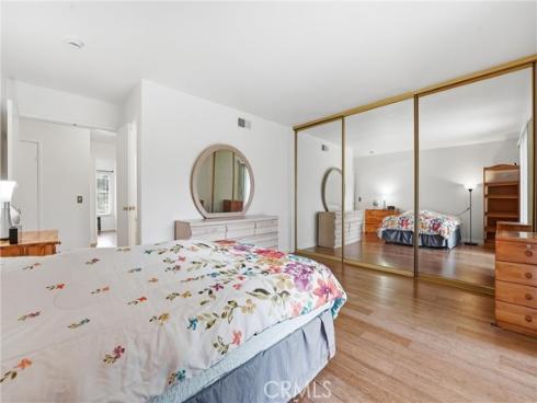 22712  Foxborough  , Lake Forest, CA
