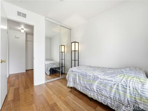 22712  Foxborough  , Lake Forest, CA