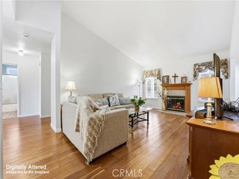22712  Foxborough  , Lake Forest, CA