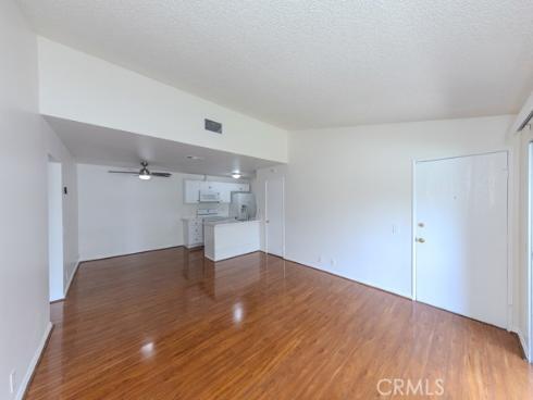 23222  Orange  4 , Lake Forest, CA