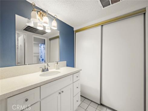 23252  Orange  7 , Lake Forest, CA