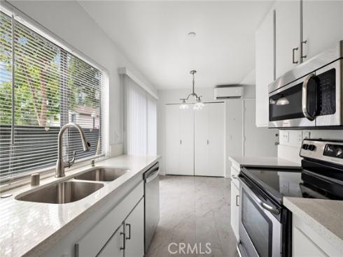 23252  Orange  7 , Lake Forest, CA
